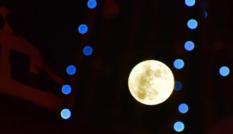 Με μια σούπερ-Σελήνη και τους διάττοντες Τεταρτίδες ξεκινά το 2018