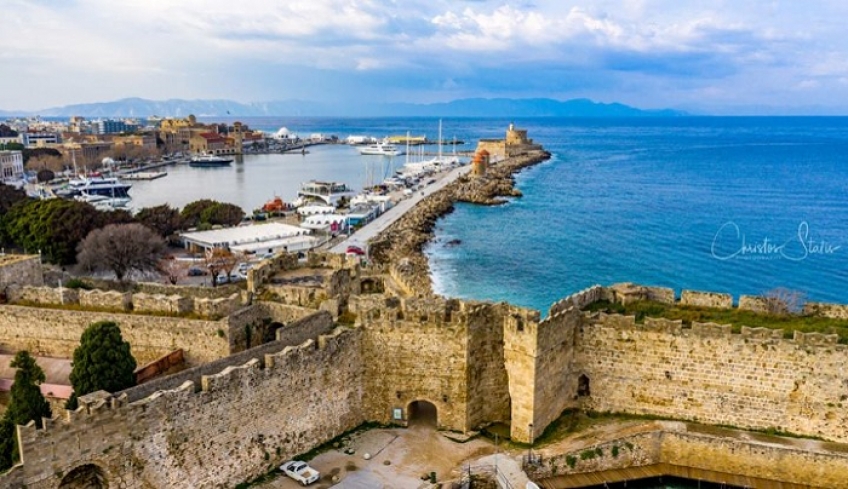 Daily Telegraph: Τα νησιά της Δωδεκανήσου που είναι ιδανικά για διακοπές μετά την πανδημία