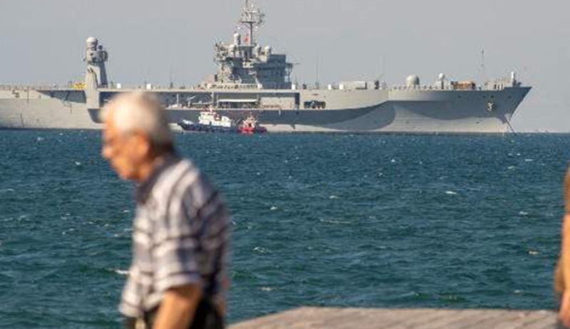 Εντυπωσιάζει και τρομάζει το USS Mount Whitney -Η ναυαρχίδα του 6ου Αμερικανικού Στόλου πλέει στη Θεσσαλονίκη [εικόνες]