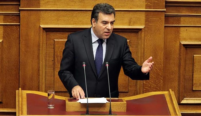 ΜΑΝΟΣ ΚΟΝΣΟΛΑΣ: «Να λειτουργήσει άμεσα το Πολυδύναμο Ιατρείο της Χάλκης»