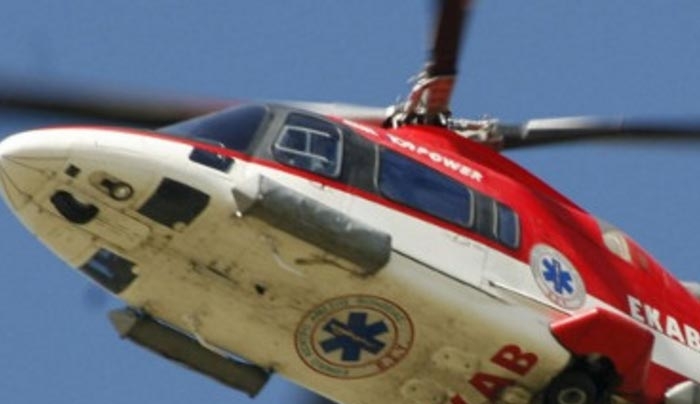 Γυναίκα στη Φολέγανδρο πέθανε στο ασθενοφόρο περιμένοντας το ελικόπτερο
