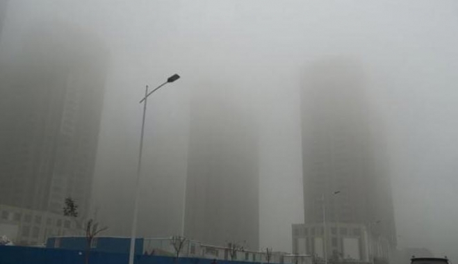 «Πορτοκαλί συναγερμός» στο Πεκίνο: Οι κάτοικοι δεν μπορούν να βγουν από τα σπίτια τους