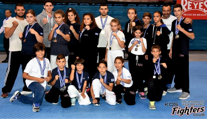 ΟΙ «ΜΑΧΗΤΕΣ ΤΗΣ ΚΩ» ΜΕ 6 ΧΡΥΣΑ, 5 ΑΣΗΜΕΝΙΑ &amp; 8 ΧΑΛΚΙΝΑ ΜΕΤΑΛΛΙΑ ΣΤΟ ΠΑΝΕΛΛΗΝΙΟ ΠΡΩΤΑΘΛΗΜΑ KICK BOXING ΠΑΙΔΩΝ – ΕΦΗΒΩΝ 2017
