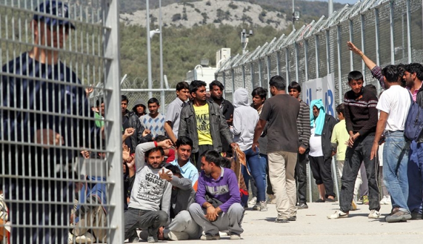 Επιβάλλεται απαγόρευση κυκλοφορίας και στις δομές προσφύγων (ΦΕΚ)