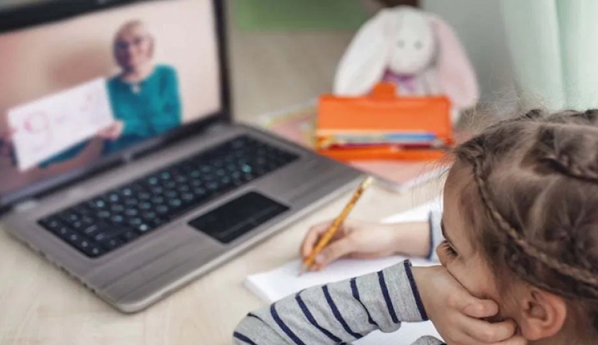 Ανοιξε η πλατφόρμα για το voucher των 200 ευρώ για laptop και tablet-Σε 8 βήματα η αίτηση