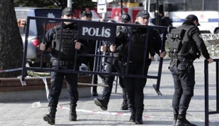 Συναγερμός στην Τουρκία - Εκρηξη στo εμπορικό επιμελητήριο της Αττάλειας [βίντεο]