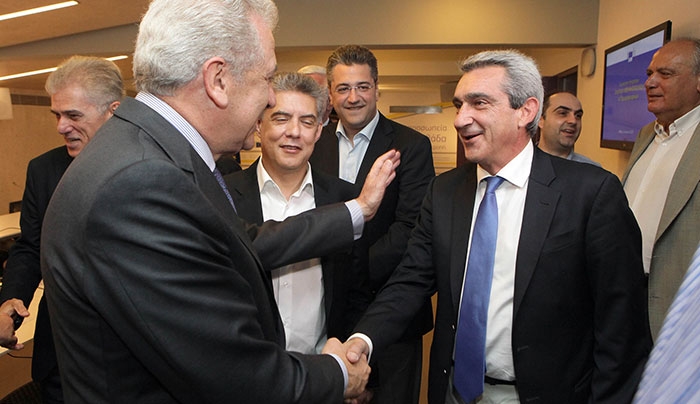 Ο ρόλος των Περιφερειών στην αντιμετώπιση του μεταναστευτικού, αντικείμενο της συνάντησης Περιφερειαρχών και Επιτρόπου