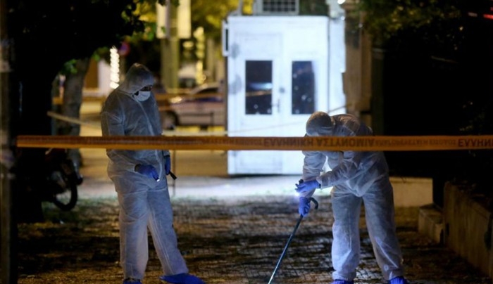Τρομοκρατική επίθεση στη γαλλική πρεσβεία: Τραυματίας, κλειστή η Βασ. Σοφίας. Ποιος από πίσω