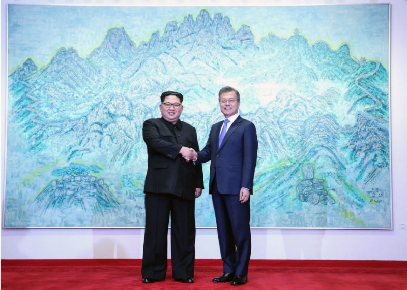 Ιστορική εποχή για την Βόρεια και τη Νότια Κορέα: Συμφώνησαν τέλος στον πόλεμο και τα πυρηνικά