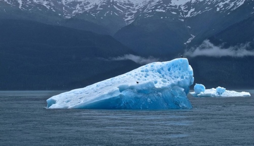 Ανησυχητικό: Έλιωσαν 10 δισ. τόνοι πάγων στη Γροιλανδία μέσα σε 24 ώρες