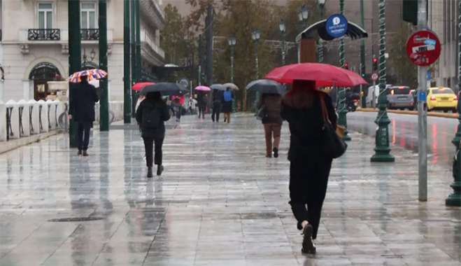 Καιρός σήμερα: Βροχές και πτώση της θερμοκρασίας στο μεγαλύτερο μέρος της χώρας – Καταιγίδες σε Πελοπόννησο και στα νησιά