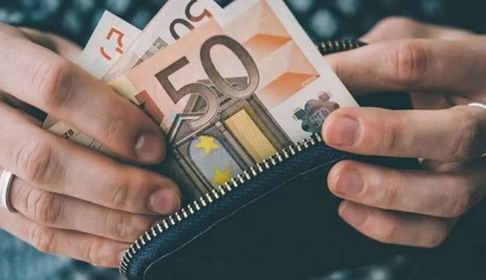 Αναδρομικά σε όλους, με «δόσεις» -Τι ετοιμάζει η κυβέρνηση