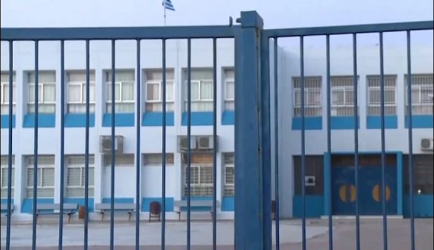 Μενίδι: Στη μέση πυροβολισμών μαθητές σχολείου - Η έκκληση της διευθύντριας για την ασφάλειά τους [Βίντεο]