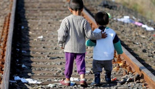 Κινητά... δικαστήρια στην Ουγγαρία για τους πρόσφυγες!