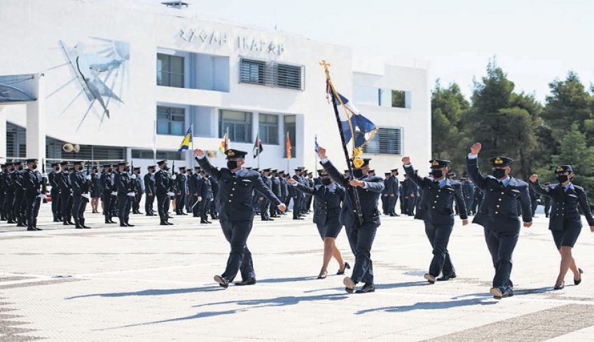Αύξηση εισακτέων σε αστυνομικές και στρατιωτικές σχολές – Πώς θα κινηθούν οι βάσεις