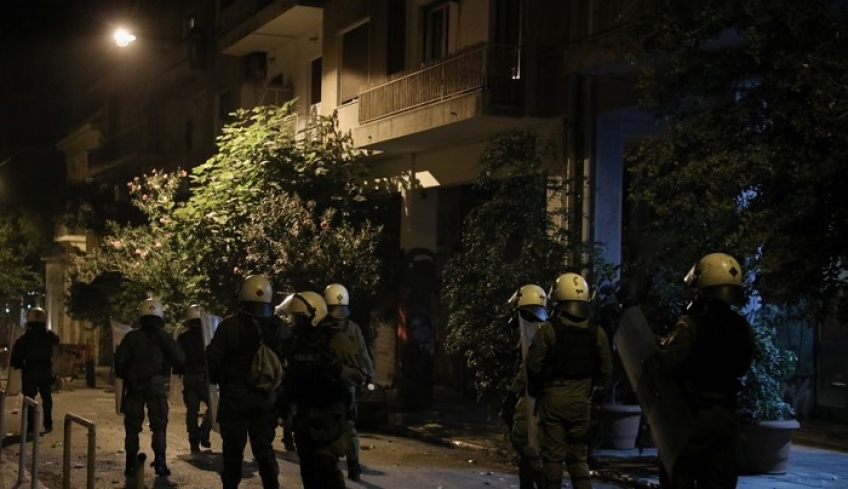 Τα ΜΑΤ ενισχύονται με 220 αστυφύλακες για «ομάδες συλλήψεων»