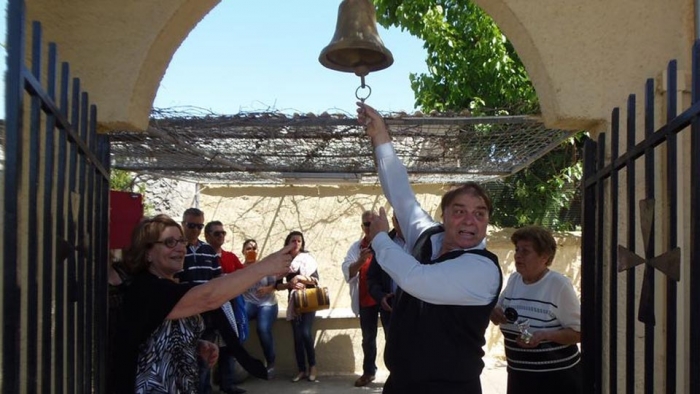 Πρώτη Ανάσταση στον Άγιο Παντελεήμονα, με τα βαρελότα καλά να κρατούν (φωτό-βίντεο)
