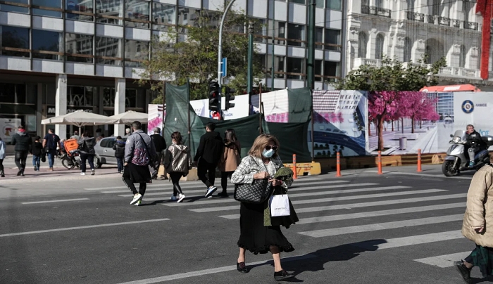 Η Εφορία σβήνει χρέη: Ποιοι βγαίνουν από τη λίστα των οφειλετών
