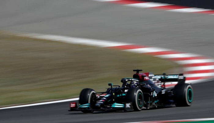 Formula 1: «Σίφουνας» ο Χάμιλτον στην Πορτογαλία