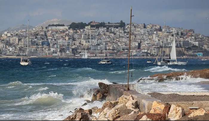 Καιρός σήμερα: Άνεμοι 8 μποφόρ με θερμοκρασία έως 39 βαθμούς – Αναλυτική πρόγνωση