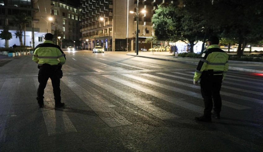 Πρωτοχρονιά με... 2021 μέτρα! Αστυνομία παντού, κλειστοί δρόμοι και μετρό - Στο «στόχαστρο» και τα social media
