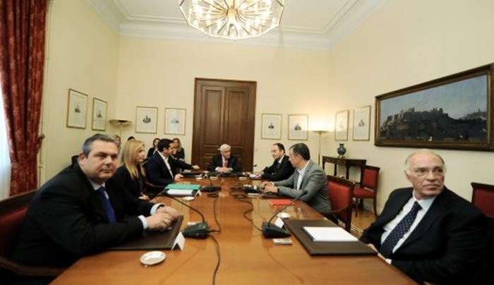 Νέα κυβέρνηση με κορμό τον ΣΥΡΙΖΑ; - Ποιοι “βλέπουν” βουλευτές άλλων κομμάτων και την Ένωση Κεντρώων