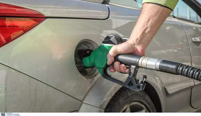 Fuel Pass 2: Ανοίγει σήμερα η πλατφόρμα για την επιδότηση – Η διαδικασία, τα ποσά και πότε πληρώνονται
