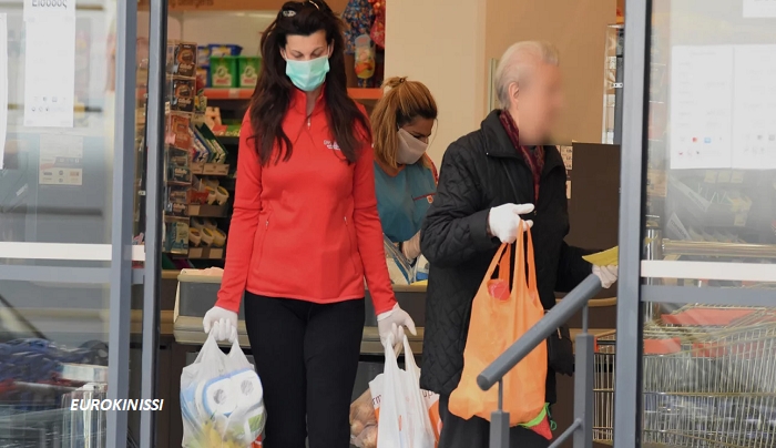 «Σιωπηλό» πλαφόν για ηλιέλαιο και αλεύρι στα σούπερ μάρκετ -Μπαίνουν περιορισμοί και στη ζάχαρη