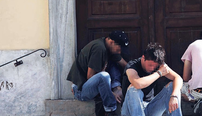 Οι διακινητές ναρκωτικών κάνουν πάρτι στη Νομική – Τι καταγγέλλουν 93 πανεπιστημιακοί