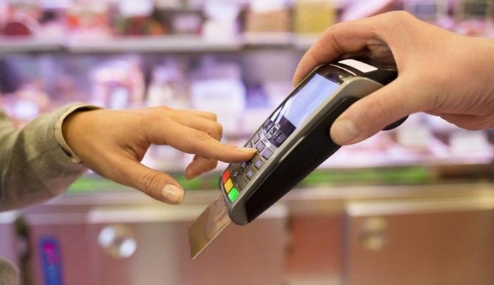 Τι θα αλλάξει στο «χτίσιμο» του αφορολόγητου με το νομοσχέδιο για το πλαστικό χρήμα