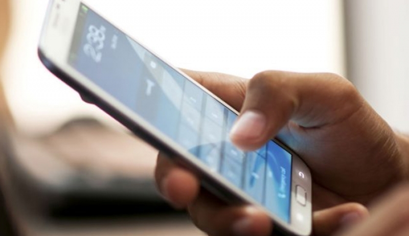 Νέα απάτη με μεταμεσονύκτιες αναπάντητες κλήσεις στο κινητό σας -Τι να προσέχετε