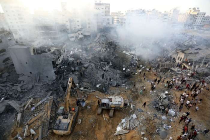 «Άγρια νύχτα» στη Γάζα - Το Ισραήλ τη σφυροκόπησε από ξηρά και αέρα - Κλιμακώνεται ο πόλεμος- Διακόπηκαν οι επικοινωνίες