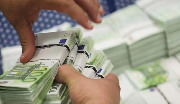 Αναδρομικό χαράτσι 1.000 ευρώ σε 42.000 υπαλλήλους τραπεζών