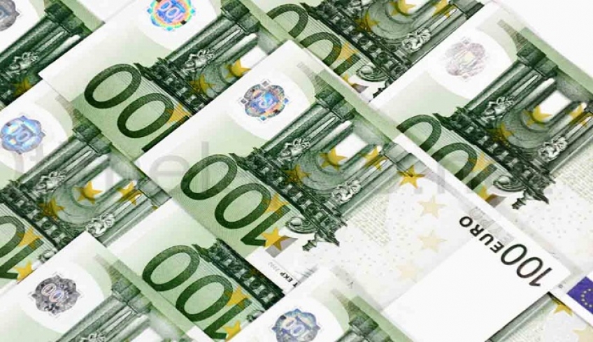 Νέα χαρτονομίσματα των 100 και 200 ευρώ