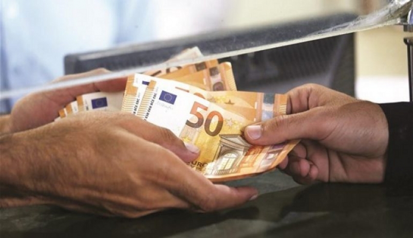 Ποιοι θα πρέπει να υποβάλλουν αιτήσεις για τα 800 ευρώ - Ποιοι πληρώνονται μέσα στην εβδομάδα