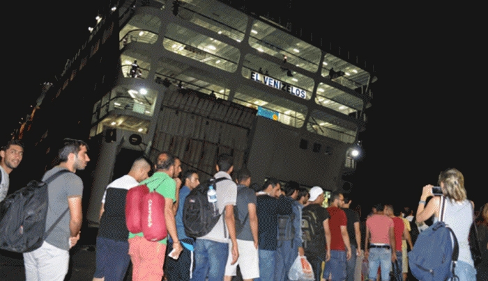 Τουλάχιστον 482 Σύροι πρόσφυγες, στο πλοίο “Ελευθέριος Βενιζέλος”