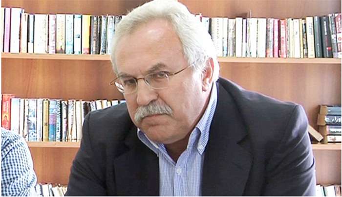 Δημήτρης Γάκης: Αποχαιρετούμε σήμερα το Μανώλη Βρατσάλη, έναν ήρεμο, αθόρυβο, στοχαστή. ﻿