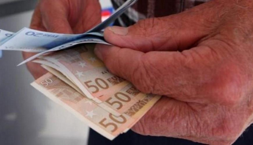 Επιδόματα, συντάξεις: Έρχονται πληρωμές 90,3 εκατ. σε 141.000 δικαιούχους (λίστα)