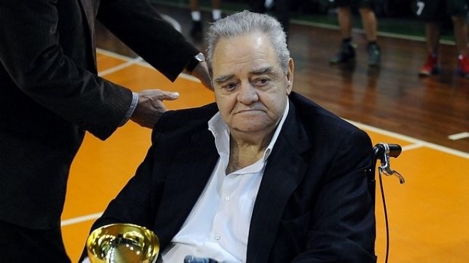 &quot;Έφυγε&quot; ο θρύλος του ελληνικού μπάσκετ Κώστας Μουρούζης