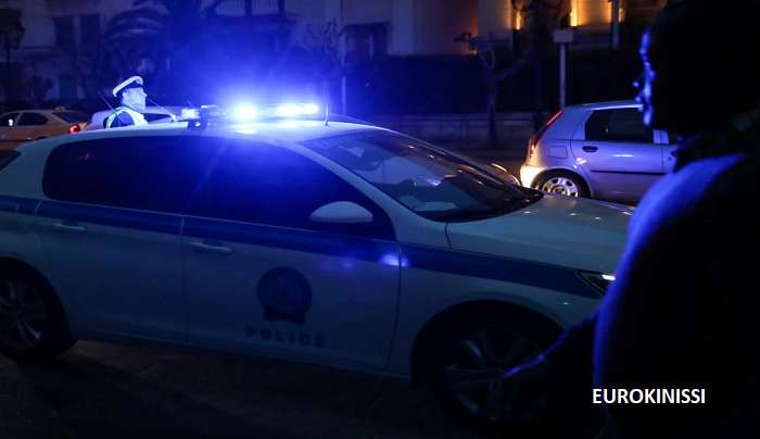 «Λαβράκι» για την ΕΛ.ΑΣ: Τους σταμάτησαν για έλεγχο και βρήκαν καλάσνικοφ