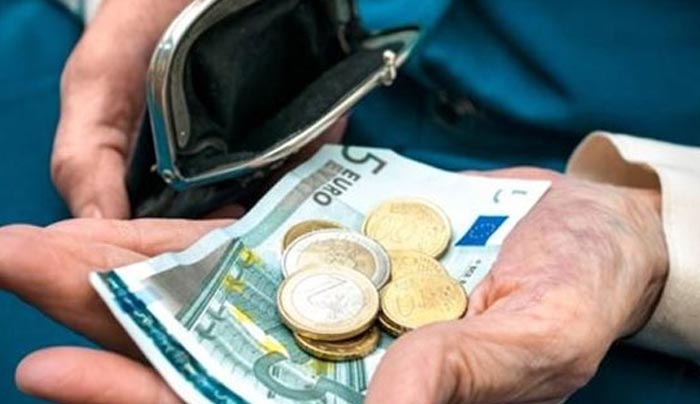 Αυτές είναι οι μειώσεις σε μισθούς και συντάξεις από τους νέους φόρους