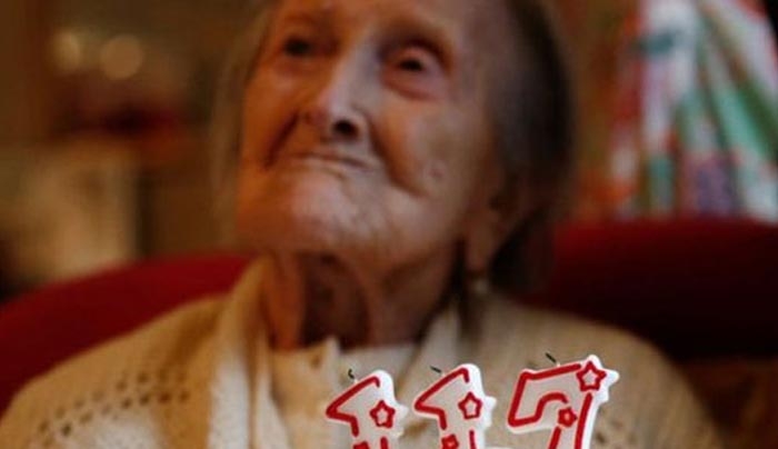 Η γηραιότερη γυναίκα στον πλανήτη αποκαλύπτει τι τρώει κάθε μέρα - Βίντεο