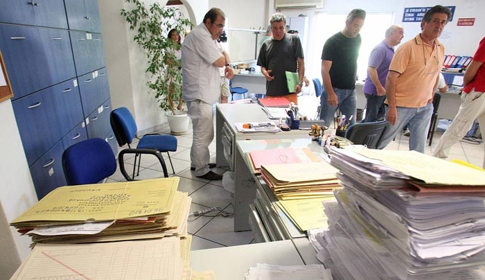 Οι 8 νόμιμοι τρόποι για να αποφύγετε τα τεκμήρια της Εφορίας