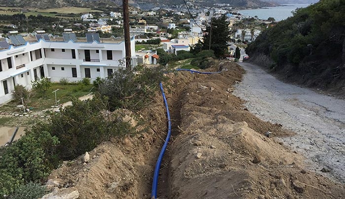 ΔΕΙΤΕ φωτό: Άρχισε το έργο της κατασκευής δικτύου ύδρευσης στην Κέφαλο