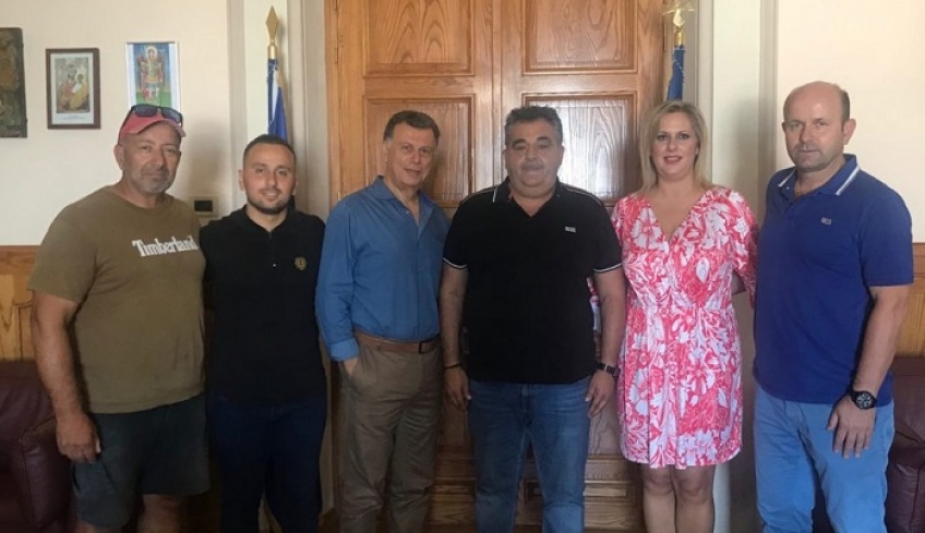 Συνάντηση Δημάρχου Θ. Νικηταρά &amp; Αντιδημάρχου Σ. Βλάχου με την Ένωση Ποδοσφαιρικών Σωματείων Δωδεκανήσου