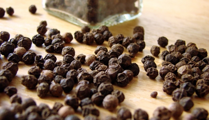 Δεν δίνει μόνο γεύση! Τα 7 ευεργετικά οφέλη του μαύρου πιπεριού στην υγεία σου!