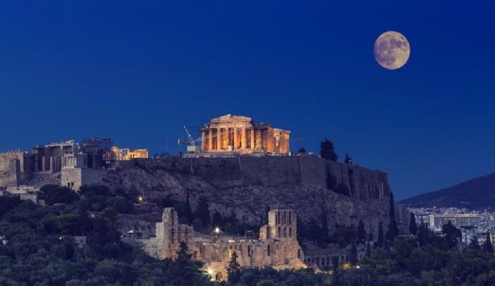 Σούπερ «Πανσέληνος των σκουληκιών» με... εαρινή ισημερία - Σήμερα το σπάνιο φαινόμενο
