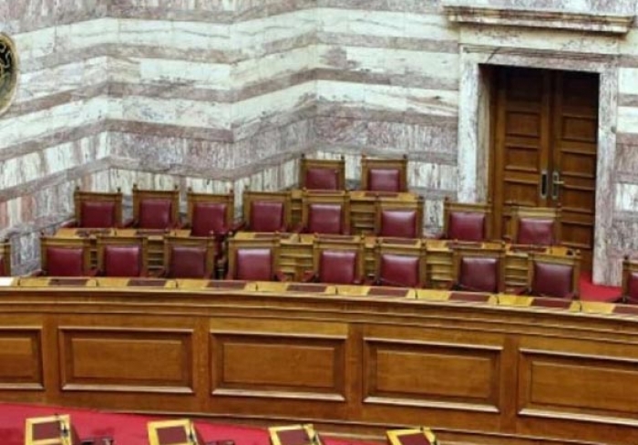 Σενάρια ανασχηματισμού και «βαθμολόγιο» των υπουργών
