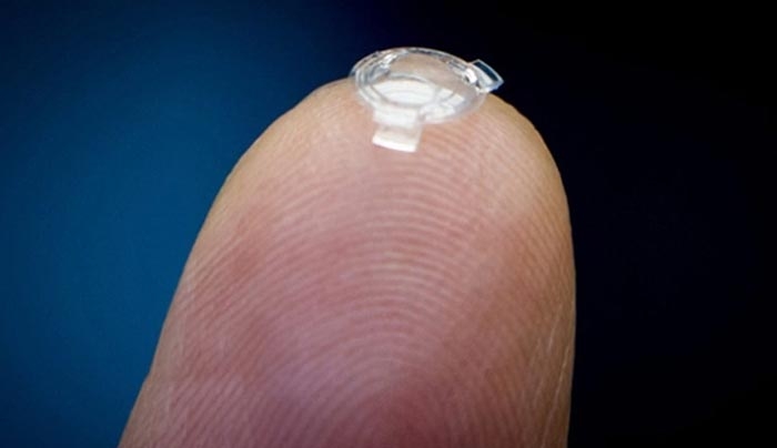 Ocumetics Bionic Lens: Ο ενδοφακός που υπόσχεται τέλεια όραση στον καθένα με επέμβαση 8 λεπτών