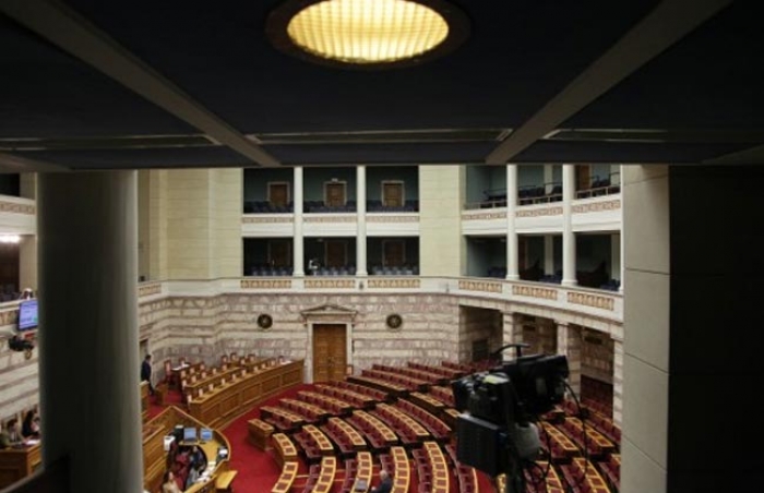 Μνημόνιο; Όχι για όλους! Αναδρομικά έως και 100.000 σε συνταξιούχους βουλευτές